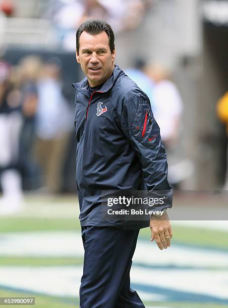 Head coach Gary Kubiak of the Houston Texans makes his return to the field after suffering a mild stroke two games ago at Reliant Stadium on December...