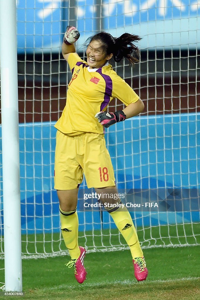 China v Slovakia - FIFA: Semi Final Girls Summer Youth Olympic Football Tournament Nanjing 2014