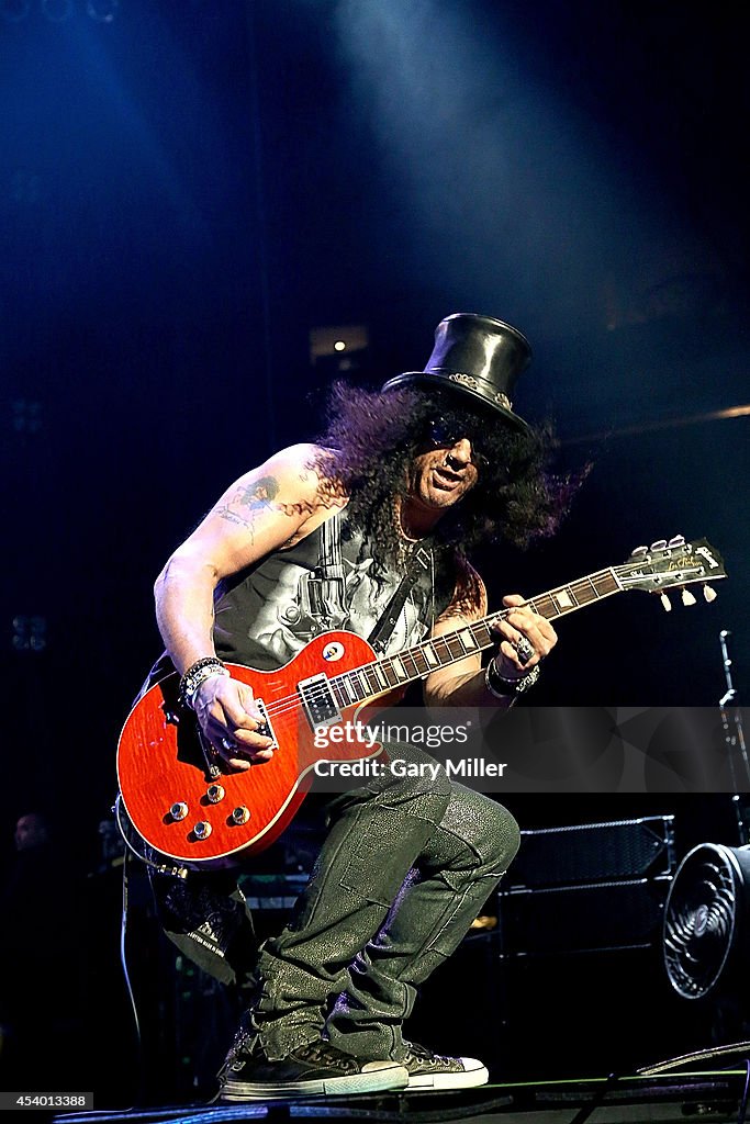 Slash In Concert - Dallas, TX