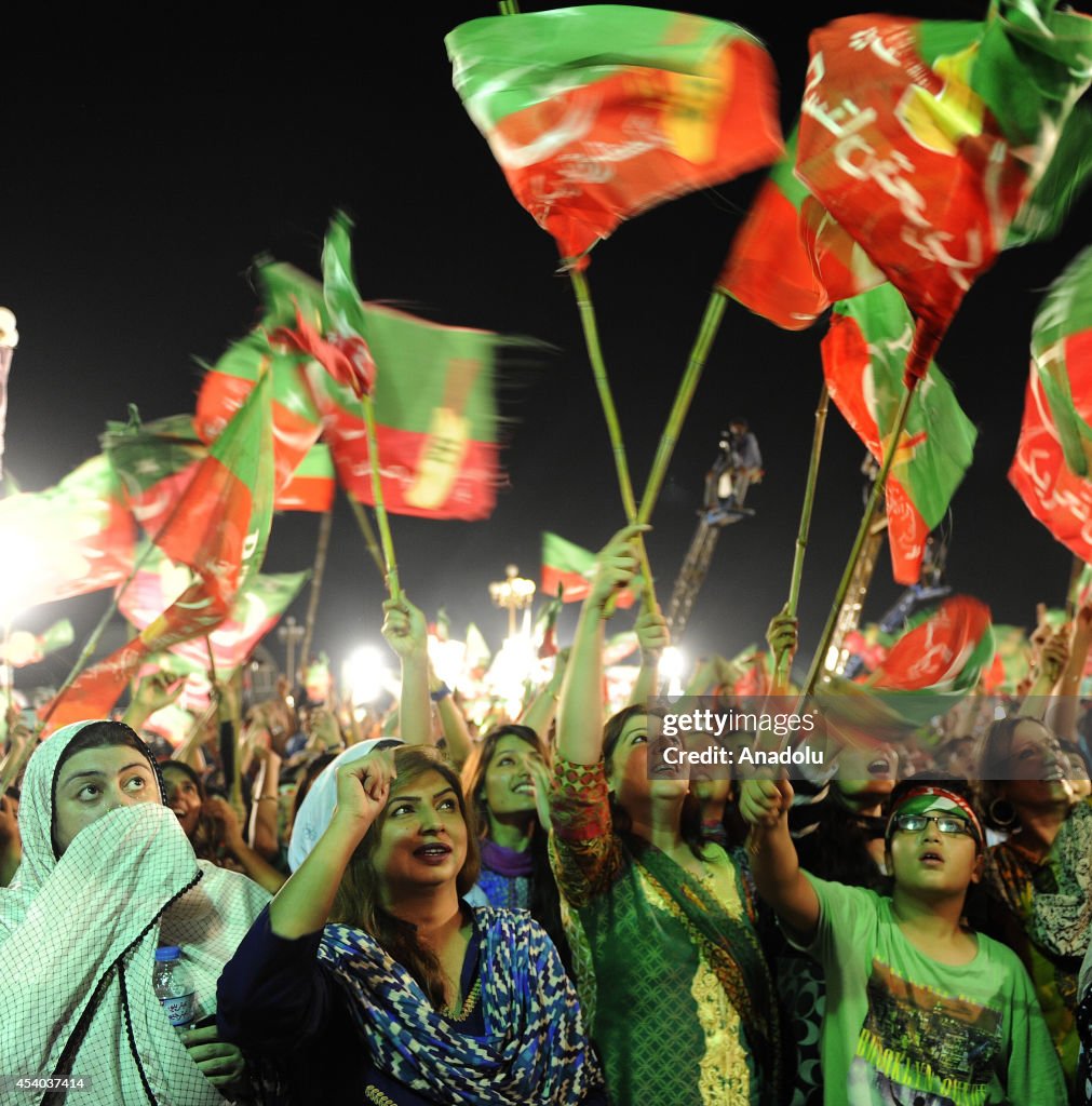 Anti government protests go on in Islamabad's Red Zone