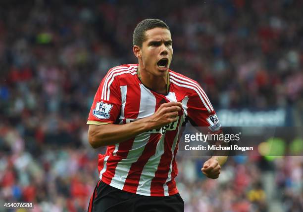 Jack Rodwell of Sunderland celebrates scoring his goal during the Barclays Premier League match between Sunderland and Manchester United at Stadium...