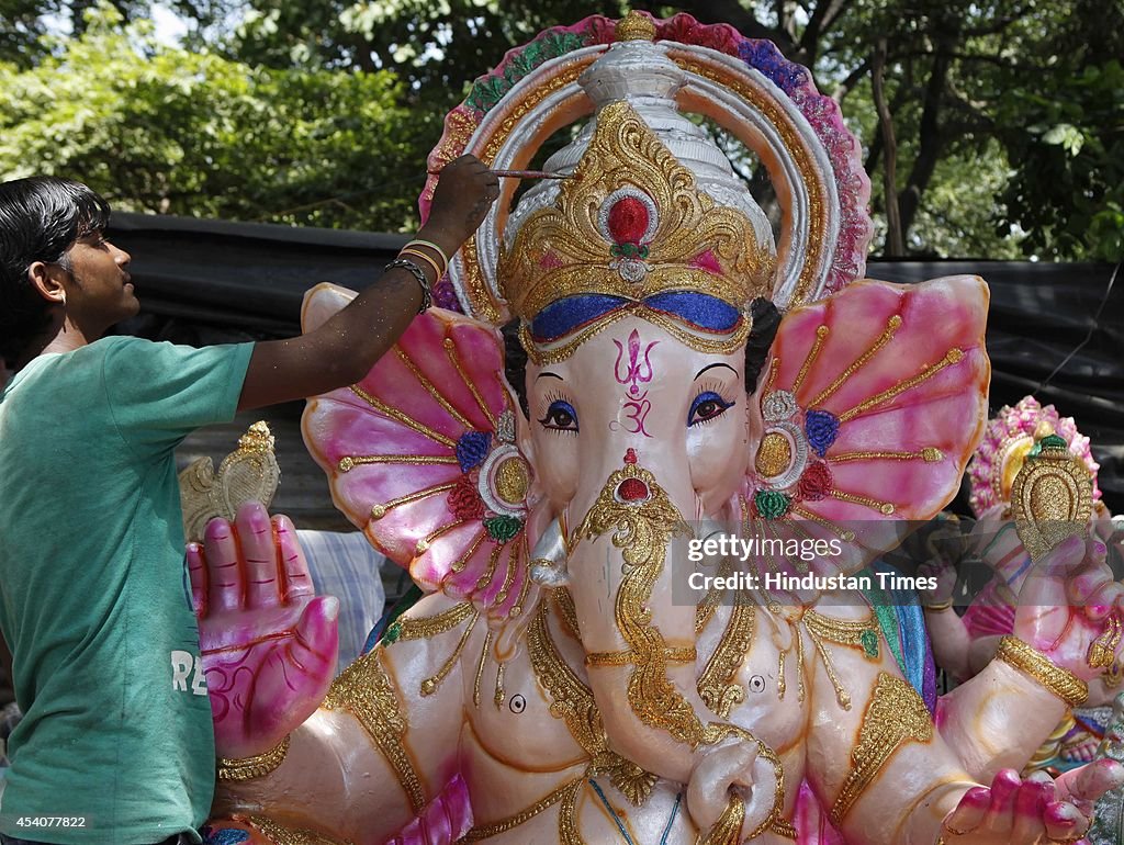 Artisans Makes Ganesha Idols For Ganesha Chaturthi