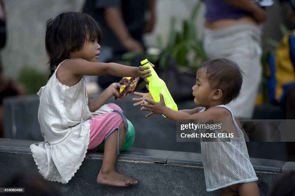 PHILIPPINES-ECONOMY-POVERTY