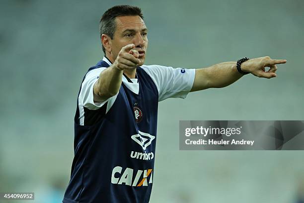 Coach Doriva of Atletico-PR during the match between Atletico-PR and Bahia for the Brazilian Series A 2014 at Arena da Baixada on August 24, 2014 in...