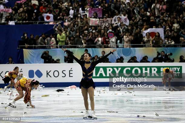 Mao Asada of Japan waves to the crowd after finishing her routine in the Ladies Free Skating Final during day three of the ISU Grand Prix of Figure...