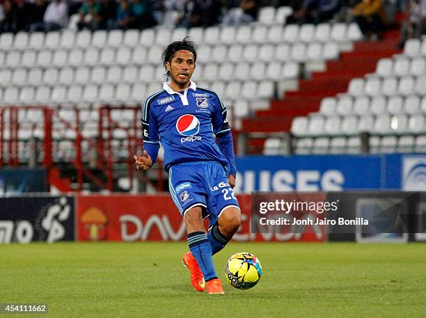 Fabián Vargas of Millonarios drives the ball during a match between Millonarios and O. Caldas as part of Liga Postobon 2014 - II at Palogrande...