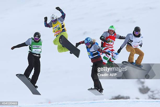 Australia's Belle Brockhoff 's, Great Britain's Zoe Gillins, Canada's Dominique Maltais, Italy's Michela Moioli and USA's Faye Gulini compete during...