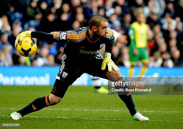 Boaz Myhill of West Bromwich Albion in action during the Premier League match between West Bromwich Albion and Norwich City at The Hawthorns on...