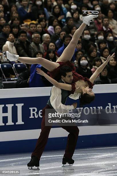 Anna Cappellini and Luca Lanotte of Italy compete in the Ice Dance Free Dance Final during day three of the ISU Grand Prix of Figure Skating Final...