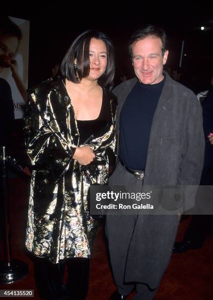 Actor Robin Williams and wife Marsha attend the "Patch Adams" Universal City Premiere on December 17, 1998 at Cineplex Odeon Universal City Cinemas...