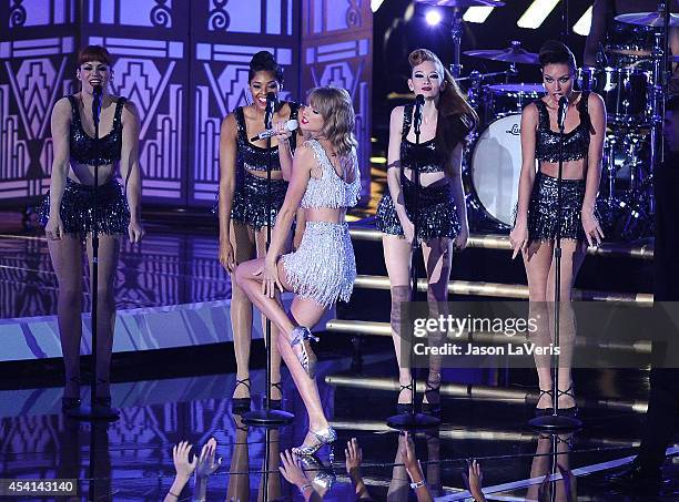 Taylor Swift performs onstage at the 2014 MTV Video Music Awards at The Forum on August 24, 2014 in Inglewood, California.