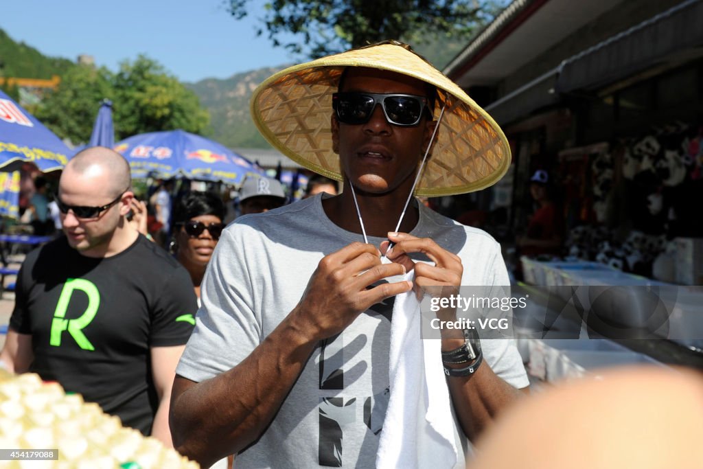 Rajon Rondo Visits The Great Wall