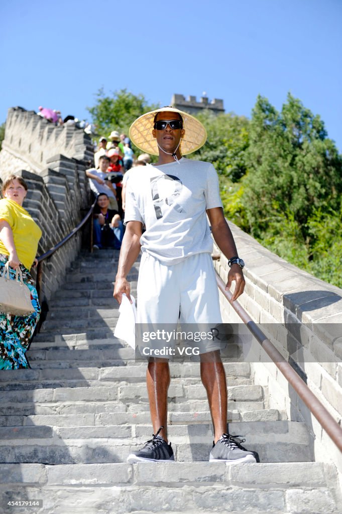 Rajon Rondo Visits The Great Wall