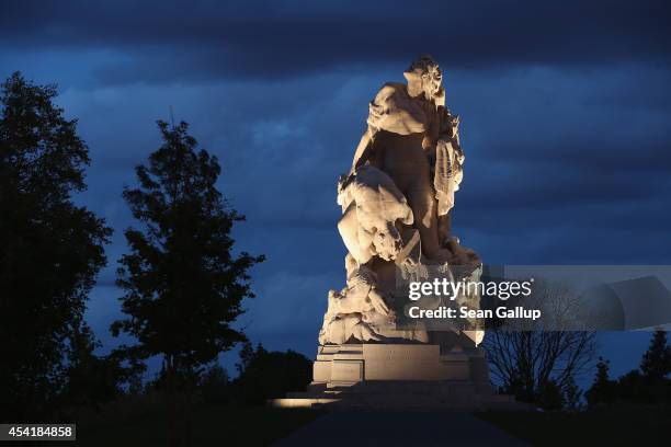 Monument to soldiers killed in the First Battle of the Marne and presented as a gift by the American government in 1932 stands near one of the...