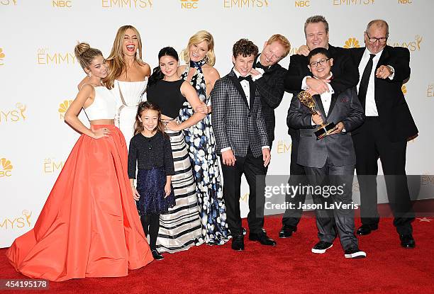 Actors Sarah Hyland, Sofia Vergara, Aubrey Anderson-Emmons, Ariel Winter, Julie Bowen, Jesse Tyler Ferguson, Nolan Gould, Rico Rodriguez, Eric...