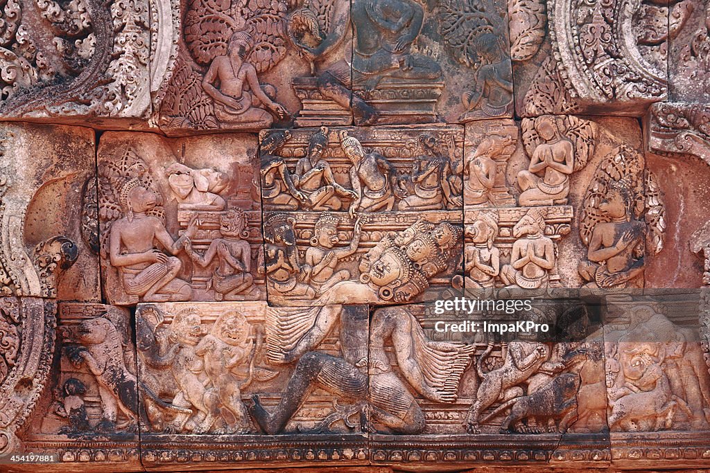 Bas-relief at Banteay srei