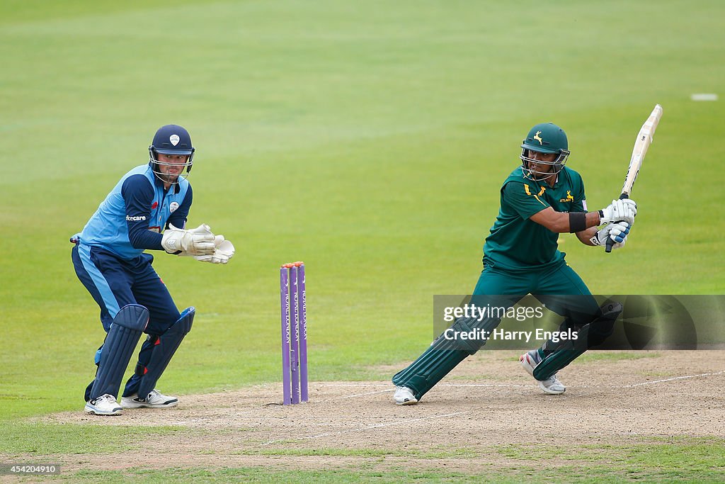 Nottinghamshire Outlaws v Derbyshire - Royal London One-Day Cup 2014 Quarter Final