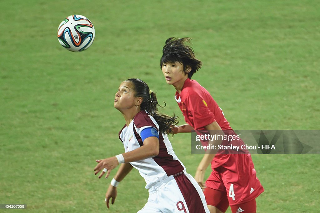 Venezuela v China - FIFA: Final Girls Summer Youth Olympic Football Tournament Nanjing 2014