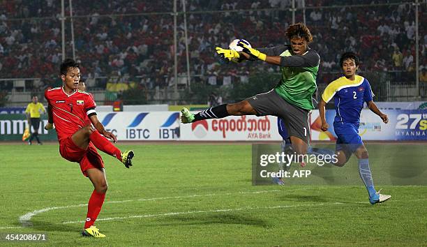 14 Sou Yaty Stock Photos, HighRes Pictures, and Images Getty Images