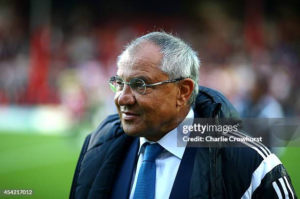 Fulham manager Felix Magath during the Capital One Cup Second Round match between Brentford and Fulham at Griffin Park on August 26, 2014 in London,...