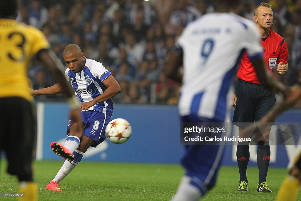 FC Porto v LOSC Lille - UEFA Champions League Qualifying Play-Offs Round: Second Leg