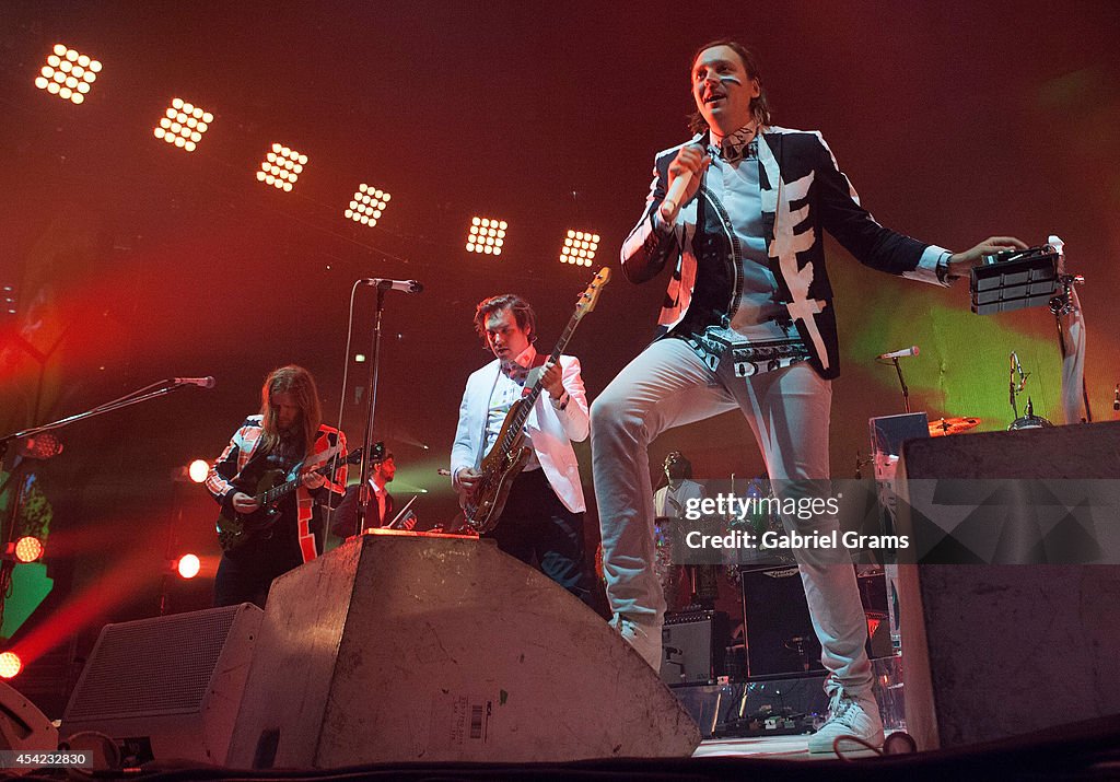 Arcade Fire In Concert - Chicago, IL