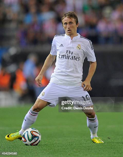 Luka Modric of Real Madrid in action during the Supercopa, second leg match between Club Atletico de Madrid and Real Madrid at Vicente Caldron...