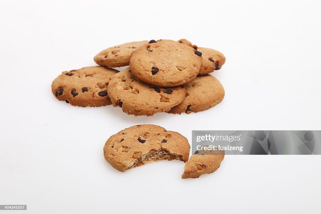 Alcuni grano biscotti con cioccolato
