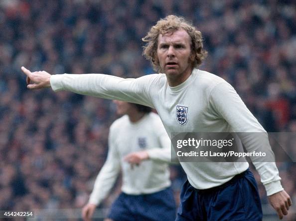 England v Scotland - BOBBY MOORE England v Scotland - BOBBY MOORE