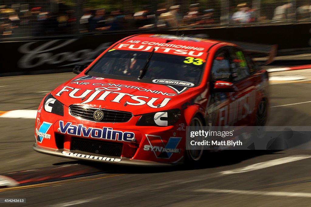 Sydney 500 V8 Supercars - Qualifying & Race