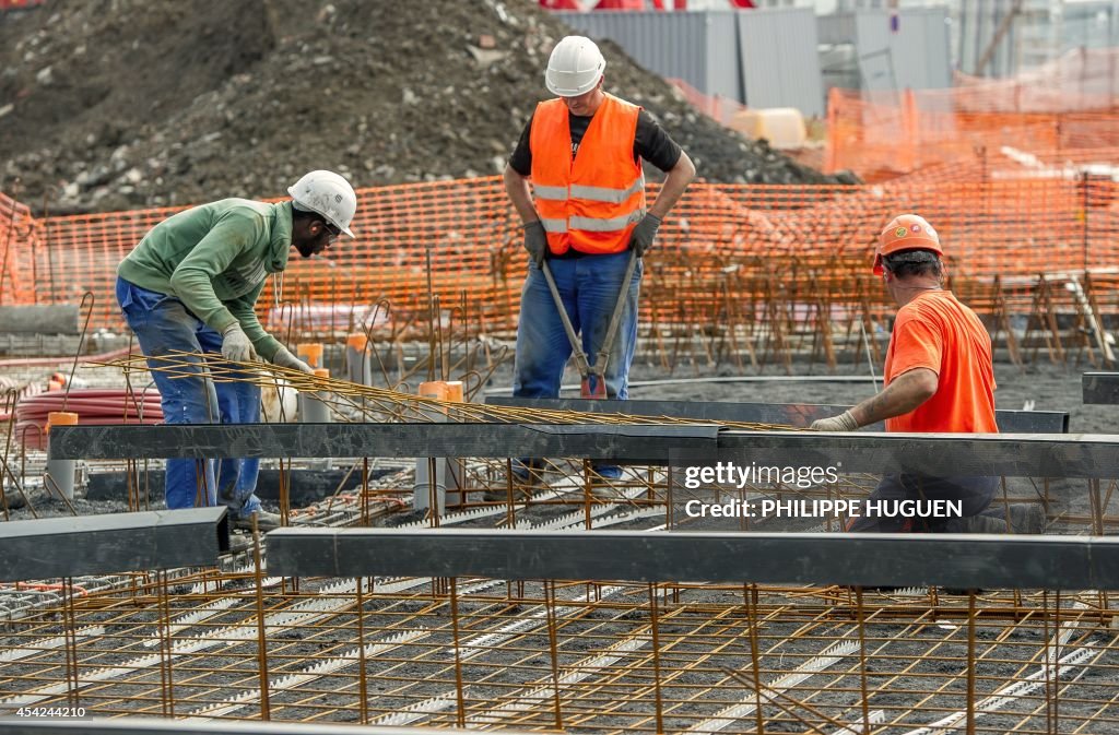 FRANCE-ECONOMY-CONSTRUCTION