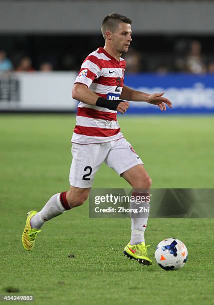 Shannon Cole of Western Sydney in action during the Asian Champions League Quarter Final match between the Western Sydney Wanderers and Guangzhou...