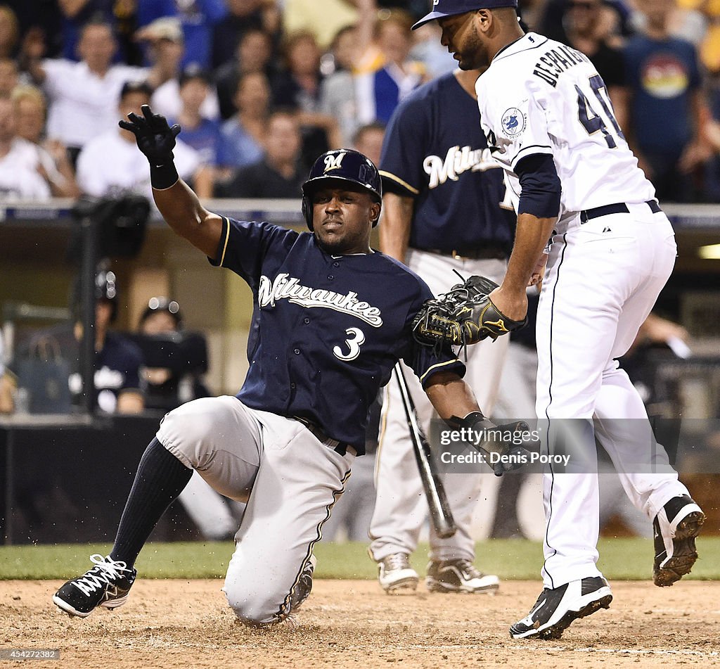 Milwaukee Brewers v San Diego Padres