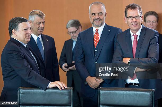 Commission President Jose Manuel Barroso with Prime Minister of Kosovo Hashim Thaci, Prime Minister of Albania Edi Rama and Aleksandar Vucic at the...