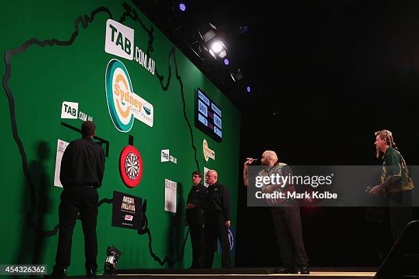 General view is seen as Kyle Anderson of Australia competes during his quarter-final match against Simon Whitlock of Australia during the Sydney...