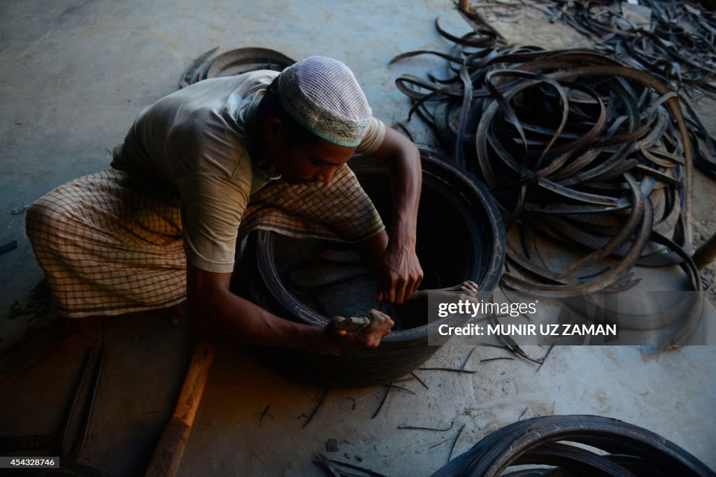 BANGLADESH-ECONOMY-RECYCLING