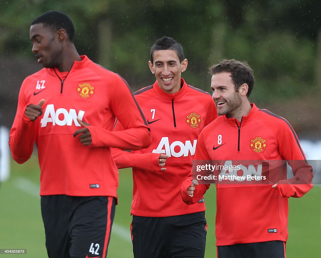 Manchester United Training and Press Conference