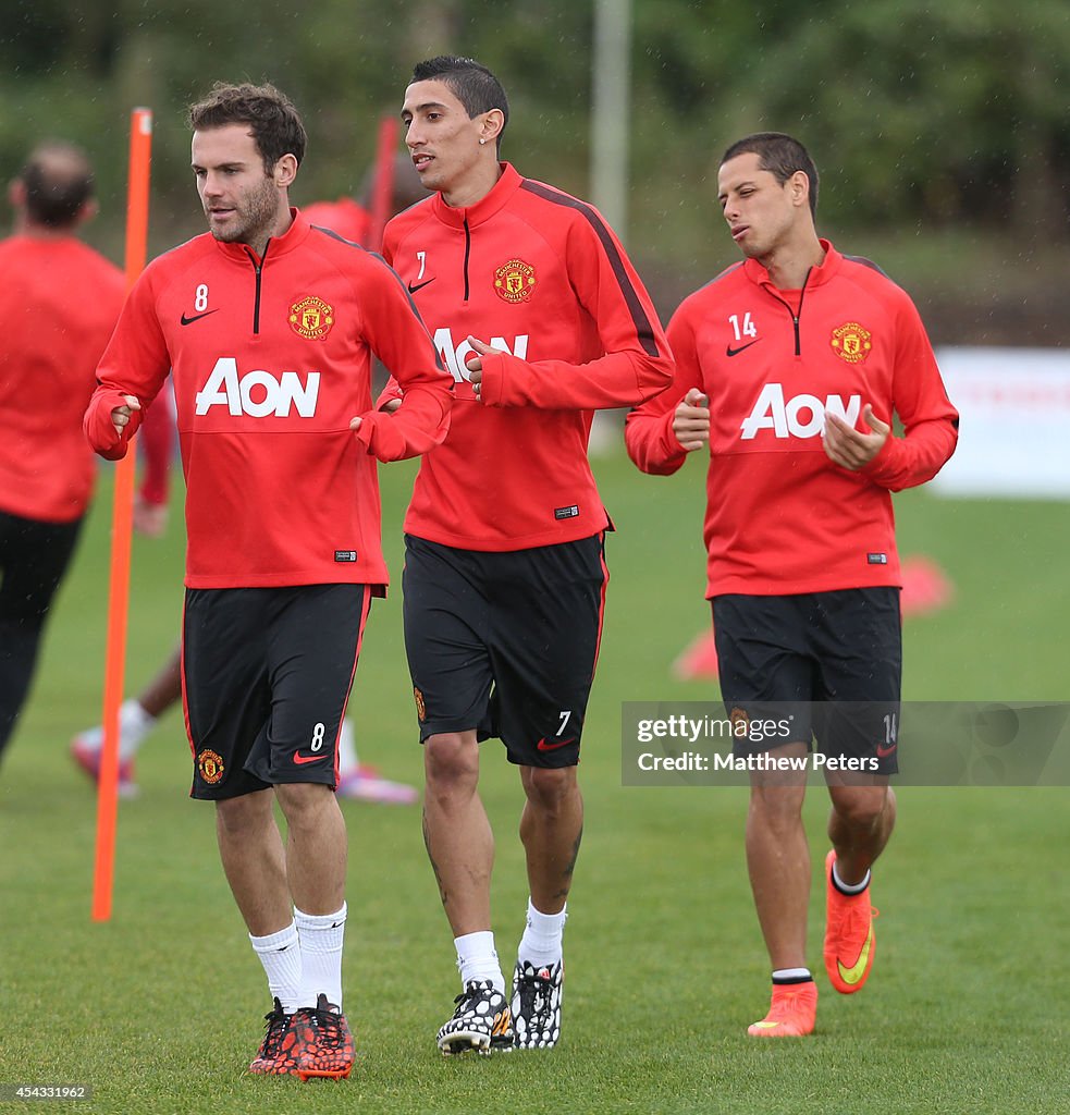 Manchester United Training and Press Conference