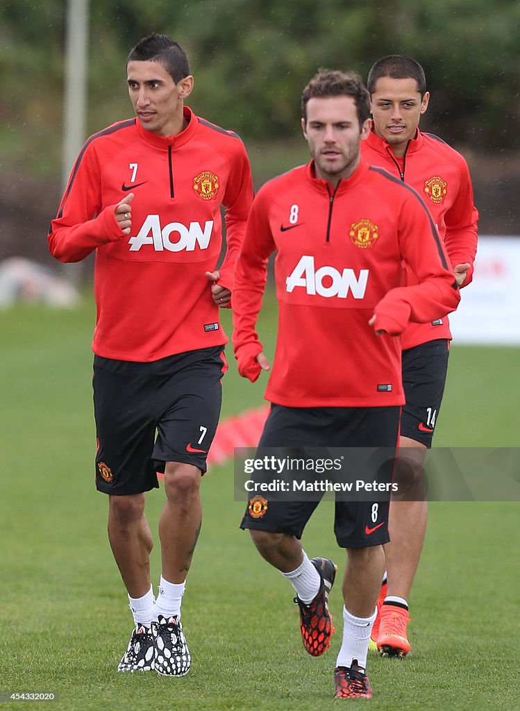 Manchester United Training and Press Conference