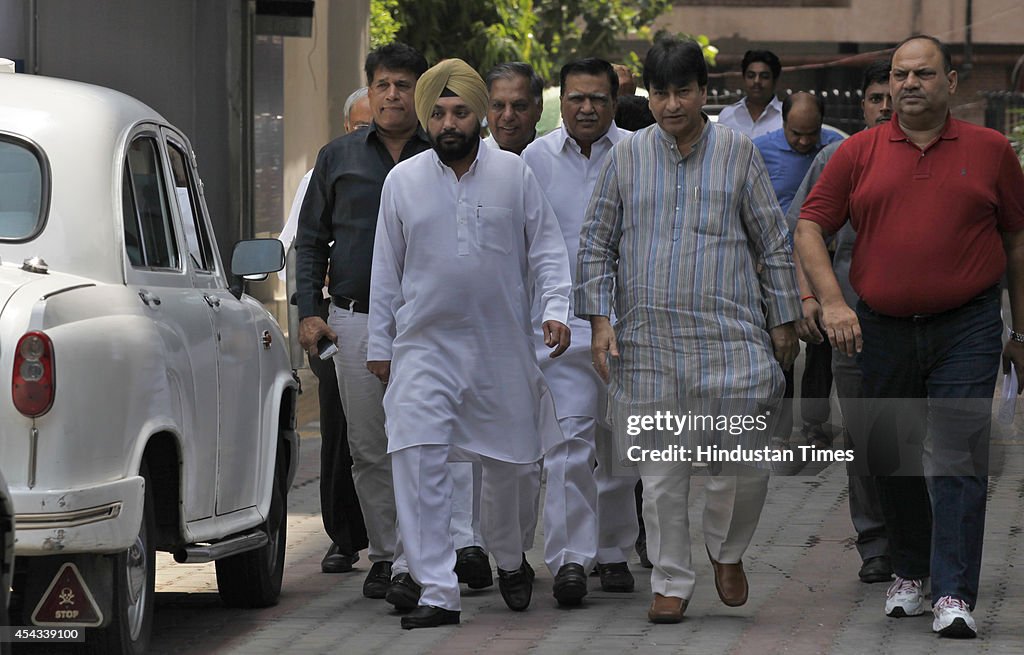 Delhi Congress Delegation Meets Election Commission