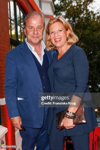 Hubertus Meyer-Burckhardt and Dorothee Rorhrig attend the 'Nacht der Medien' on August 29, 2014 in Hamburg, Germany.