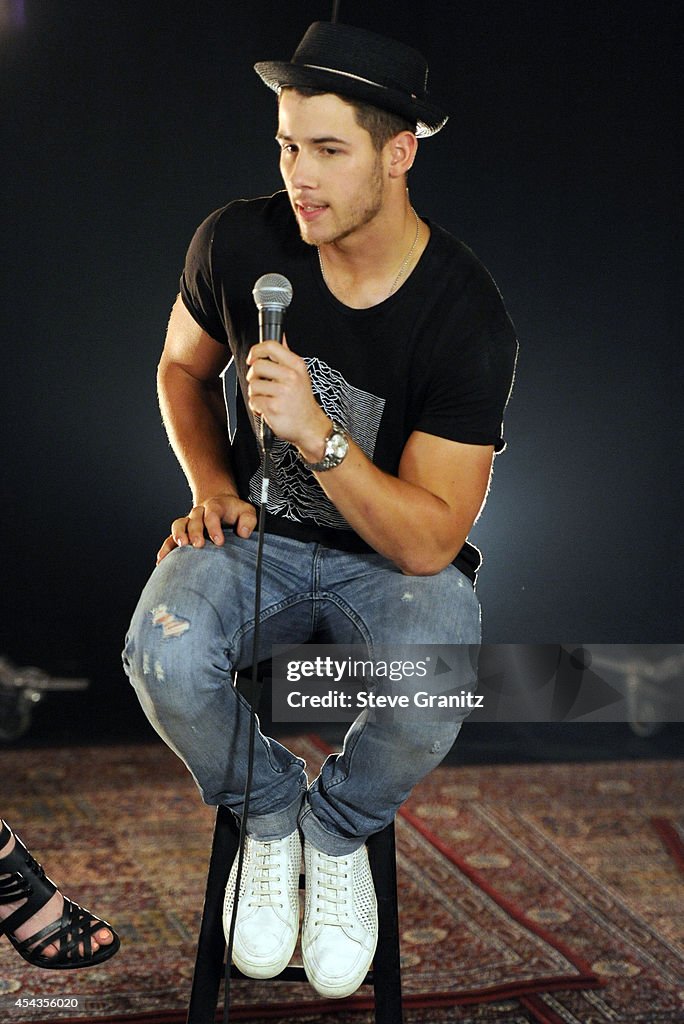 Nick Jonas Vistis "What's Trending" At YouTube Space LA