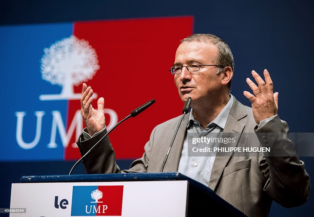 FRANCE-POLITICS-UMP-PARTY