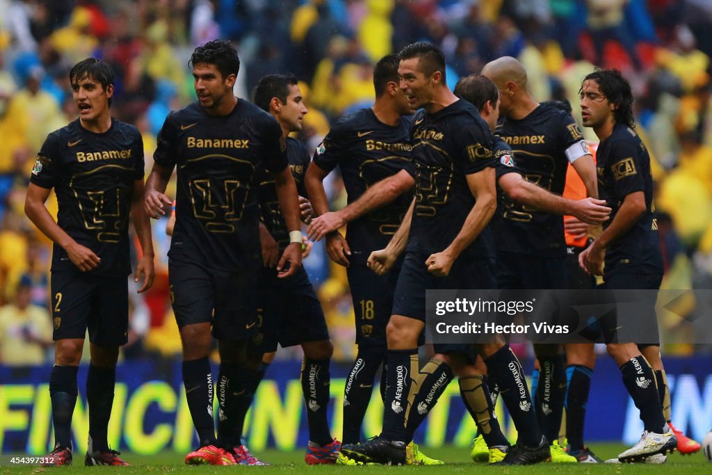 America v Pumas UNAM - Apertura 2014 Liga MX