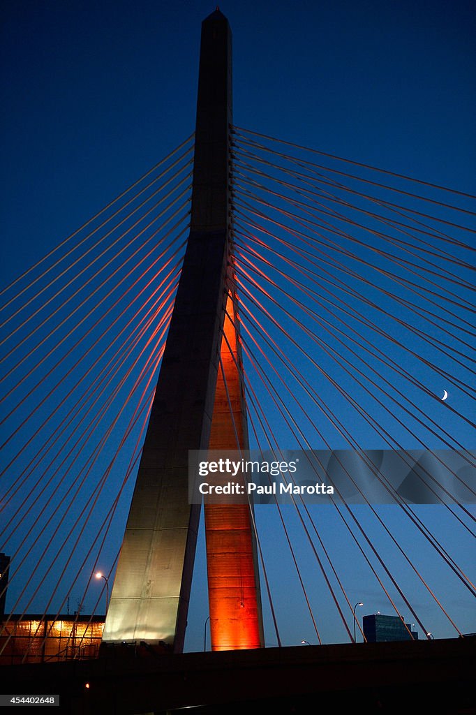 Historic Landmarks In The U.S. And Canada Light Up In Support Of Stand Up To Cancer And Stand Up To Cancer Canada