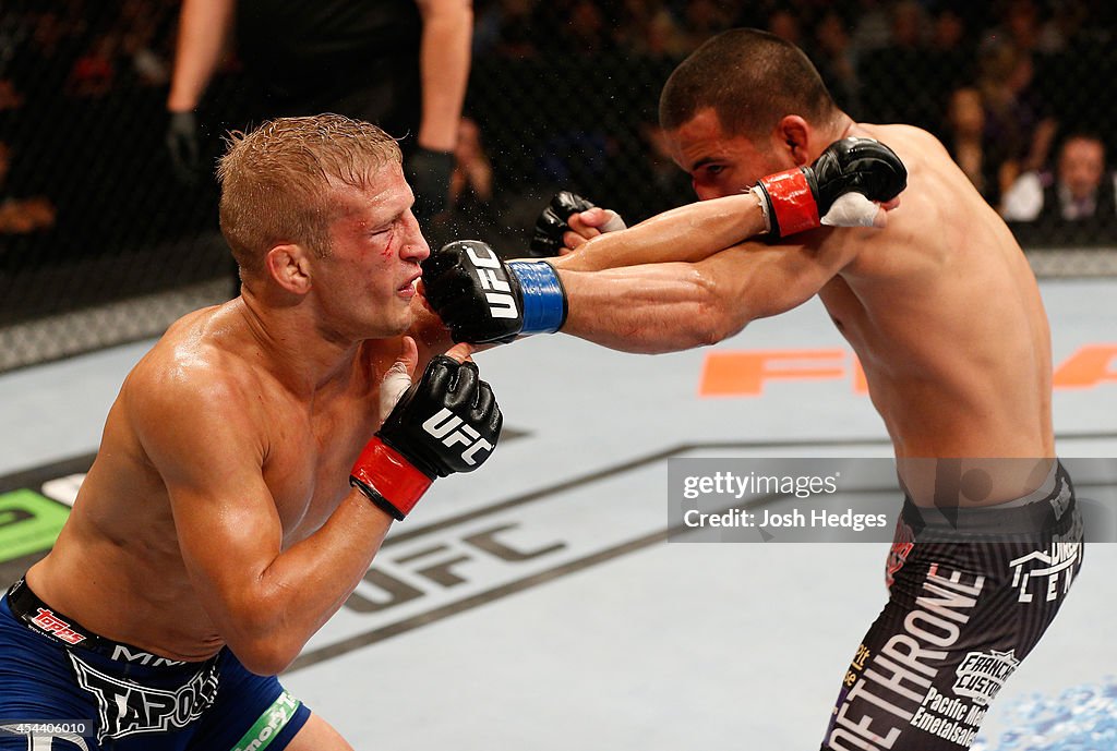 UFC 177: Dillashaw v Soto