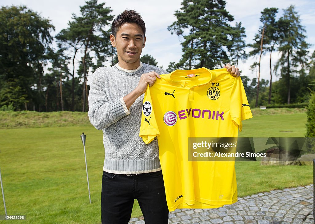 Borussia Dortmund Unveil New Signing Shinji Kagawa