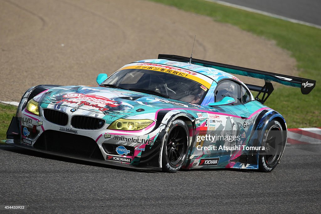 2014 AUTOBACS SUPER GT Round 6 43rd International SUZUKA 1000km - Final Race