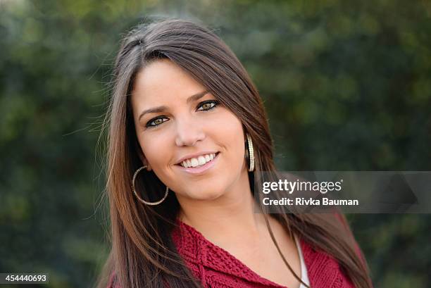 girl smiling. - side parting stock pictures, royalty-free photos & images