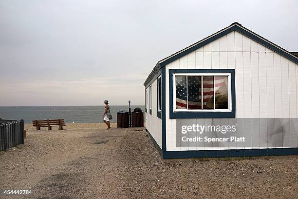 Compo Beach Compo Beach Photos and Premium High Res Pictures - Getty Images
